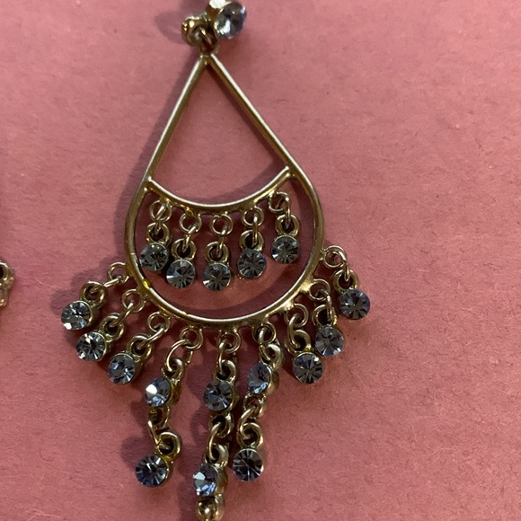 Gorgeous chandelier earrings - Picture 2 of 5